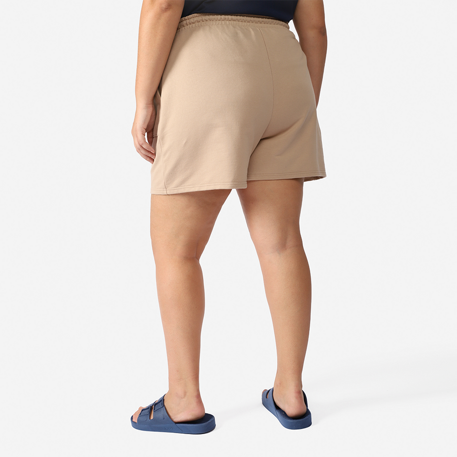 Shorts Bolso Moletom Leve Plus Size Feminino - Bege Camel