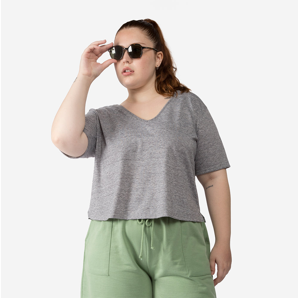 Camiseta Cropped Eco Plus Size Feminina - Preto
