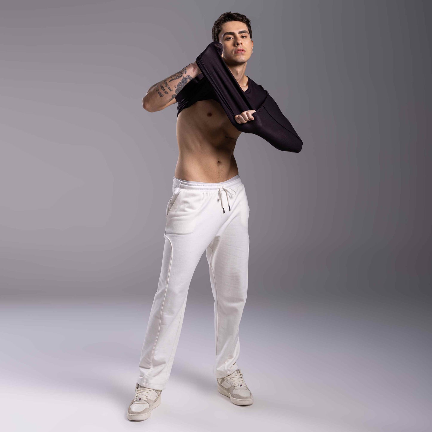 Tech T-Shirt Modal Gola V Masculina - Preto