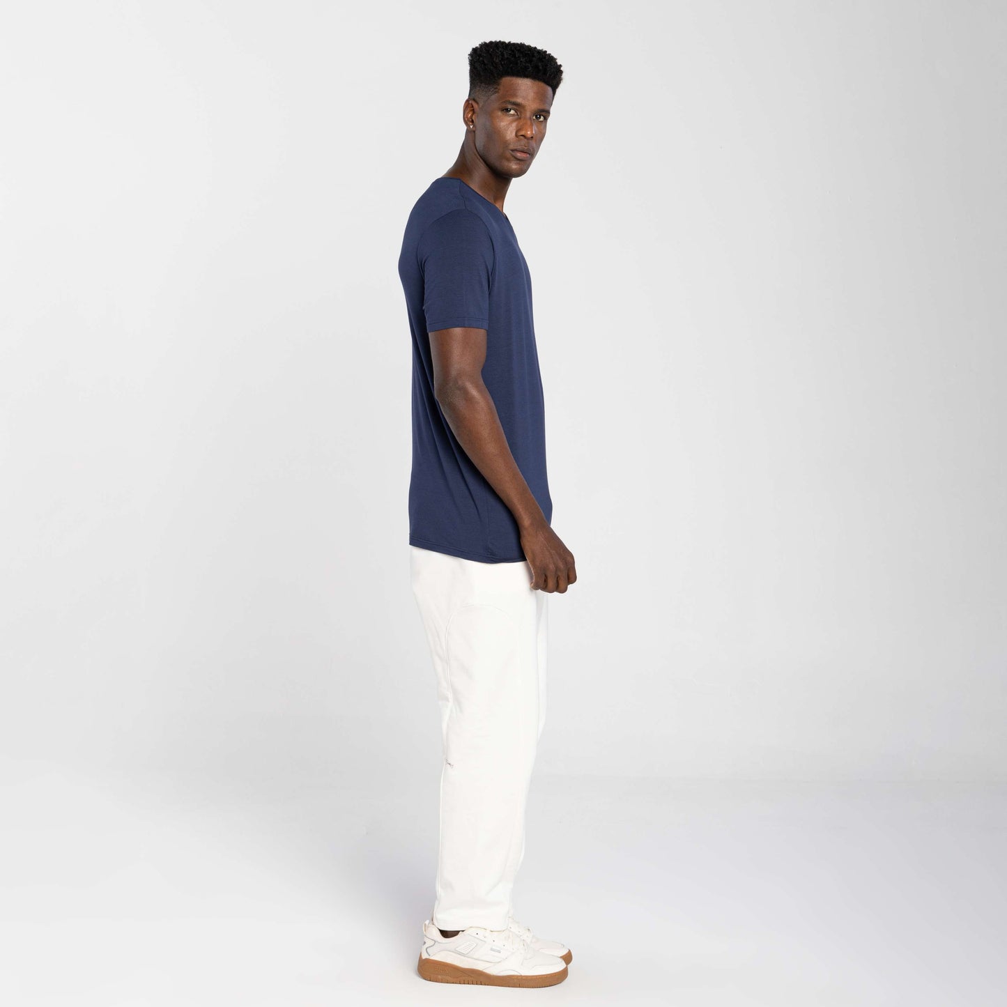Tech T-Shirt Modal Gola V Masculina - Azul Marinho