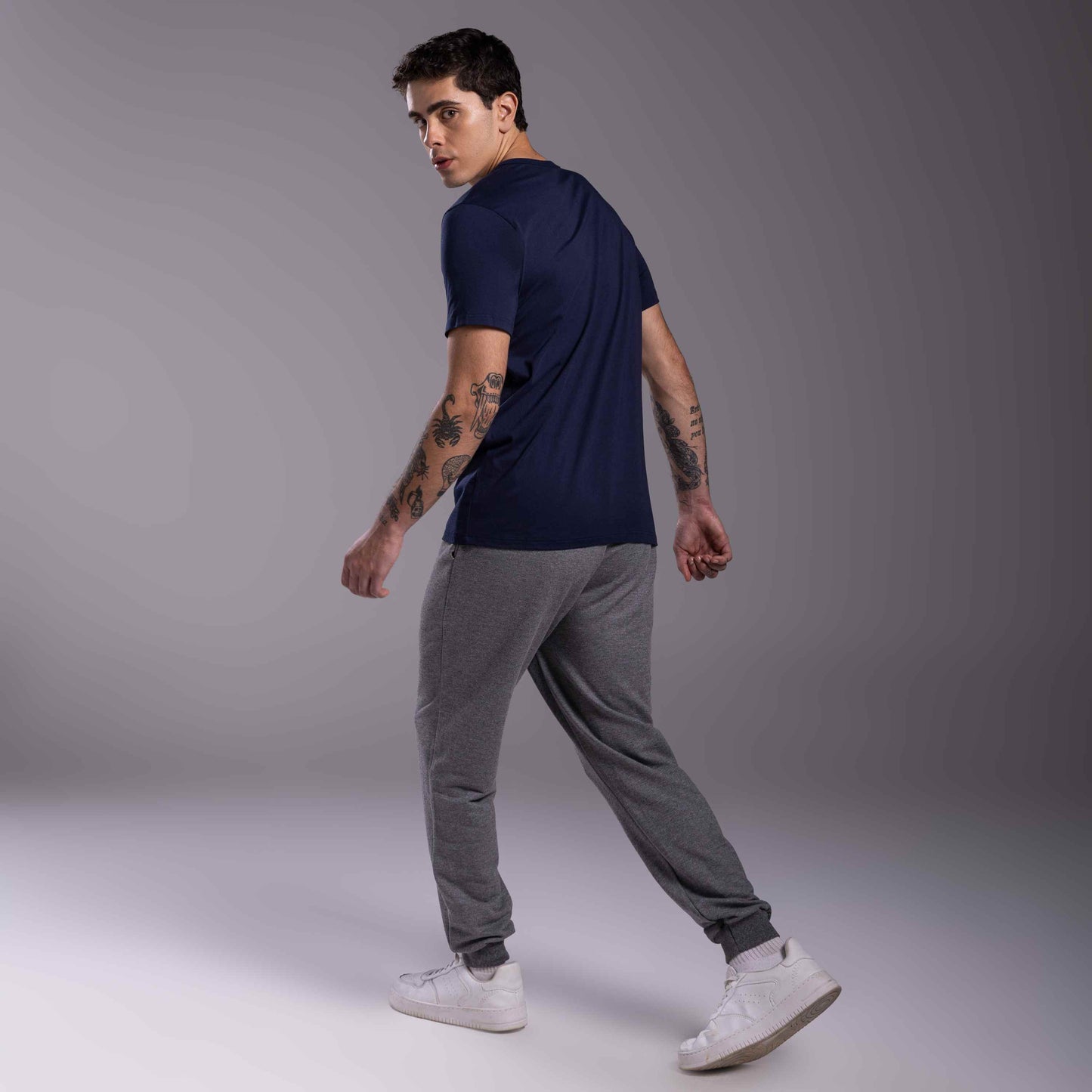 Tech T-Shirt Anti Odor Gola V Masculina - Azul Marinho