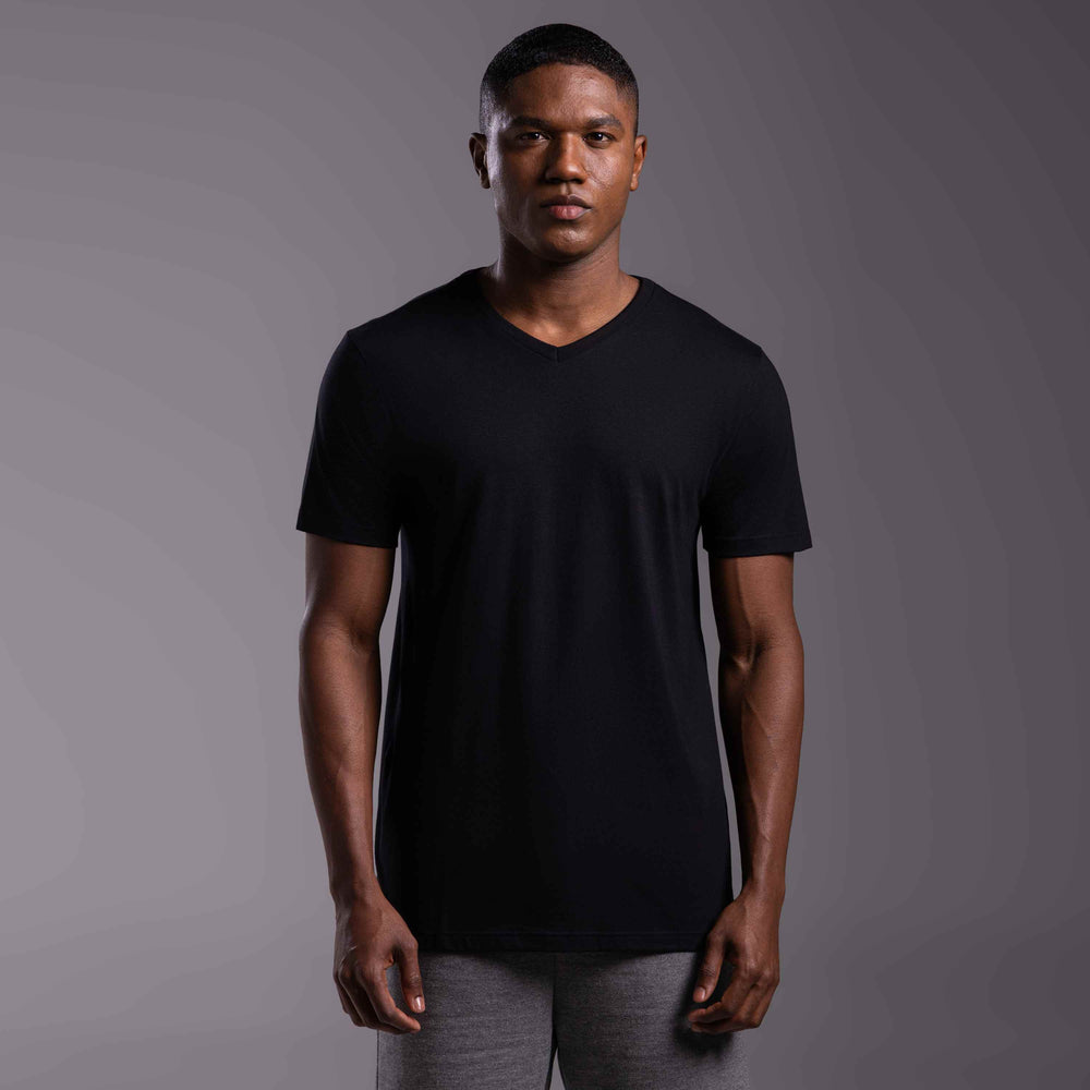 Tech T-Shirt Impermeável Gola V Masculina - Preto