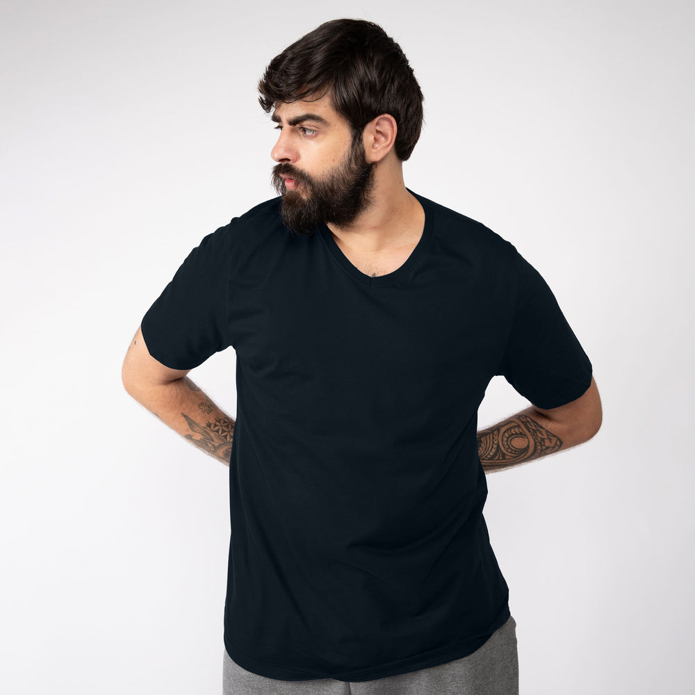 Tech T-Shirt Impermeável Gola V Plus Masculina - Preto