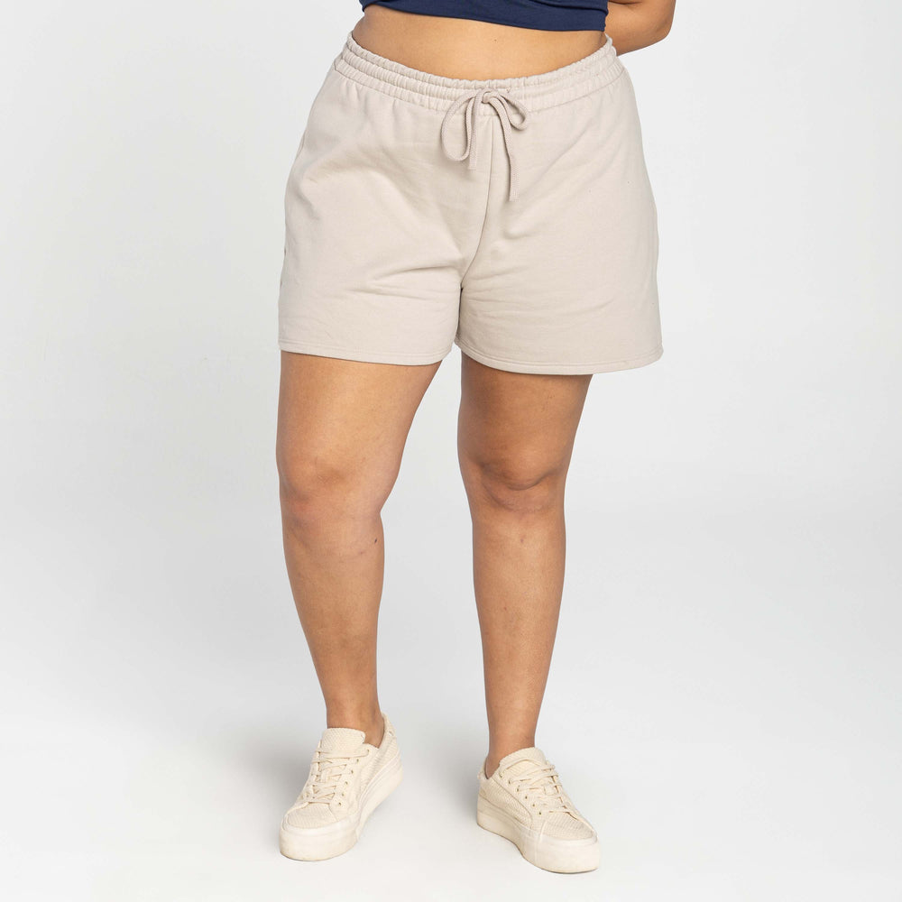 Shorts Moletom Tech NoLiquid Plus Feminino - Bege Aveia