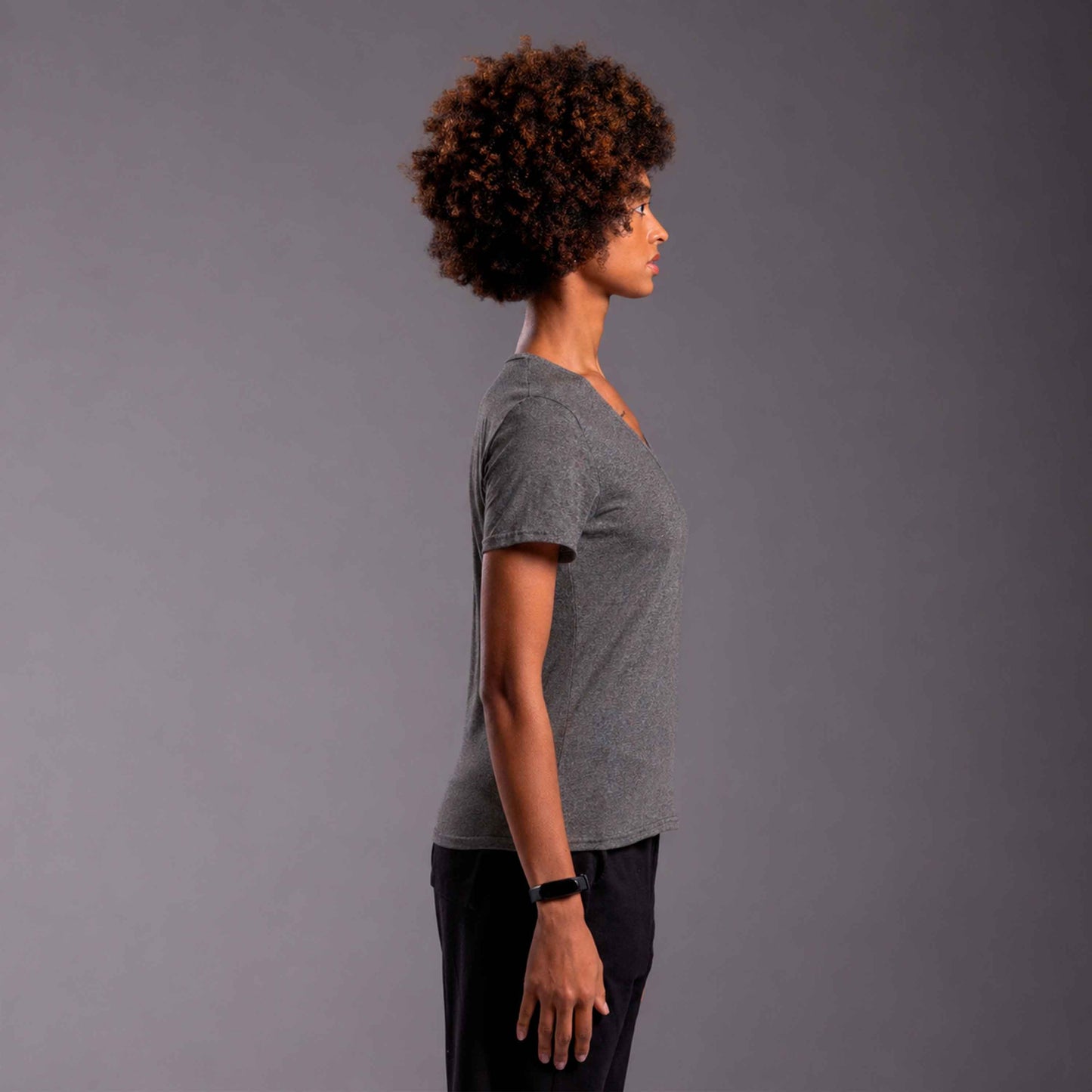 Tech T-Shirt Anti Odor Slim Gola V Feminina - Mescla Escuro