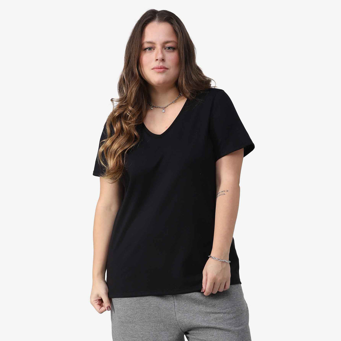 Tech T-Shirt Anti Odor Slim Gola V Plus Feminina - Preto