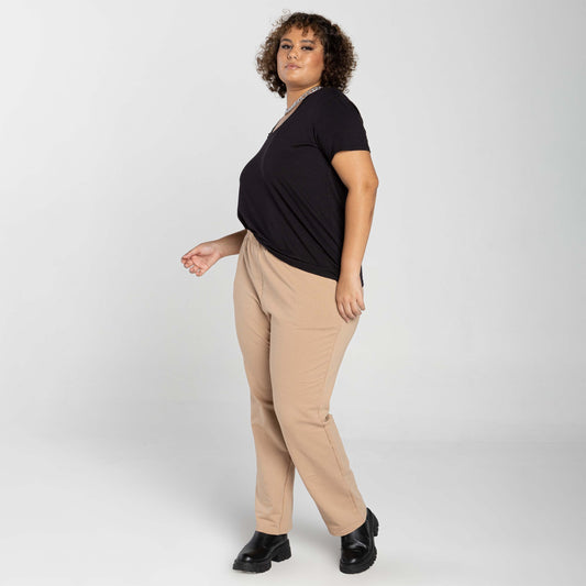 Tech T-Shirt Modal Gola U Plus Feminina - Preto