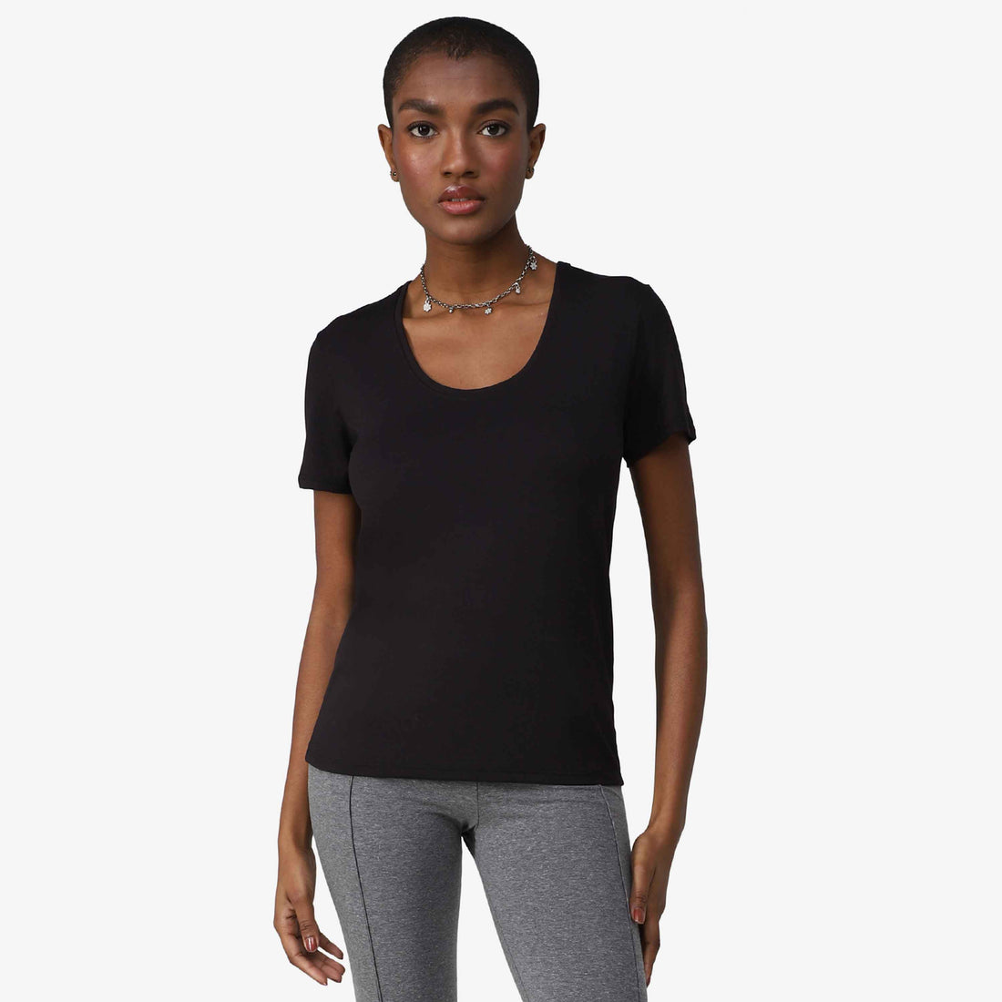 Tech T-Shirt Modal Gola U Feminina - Preto