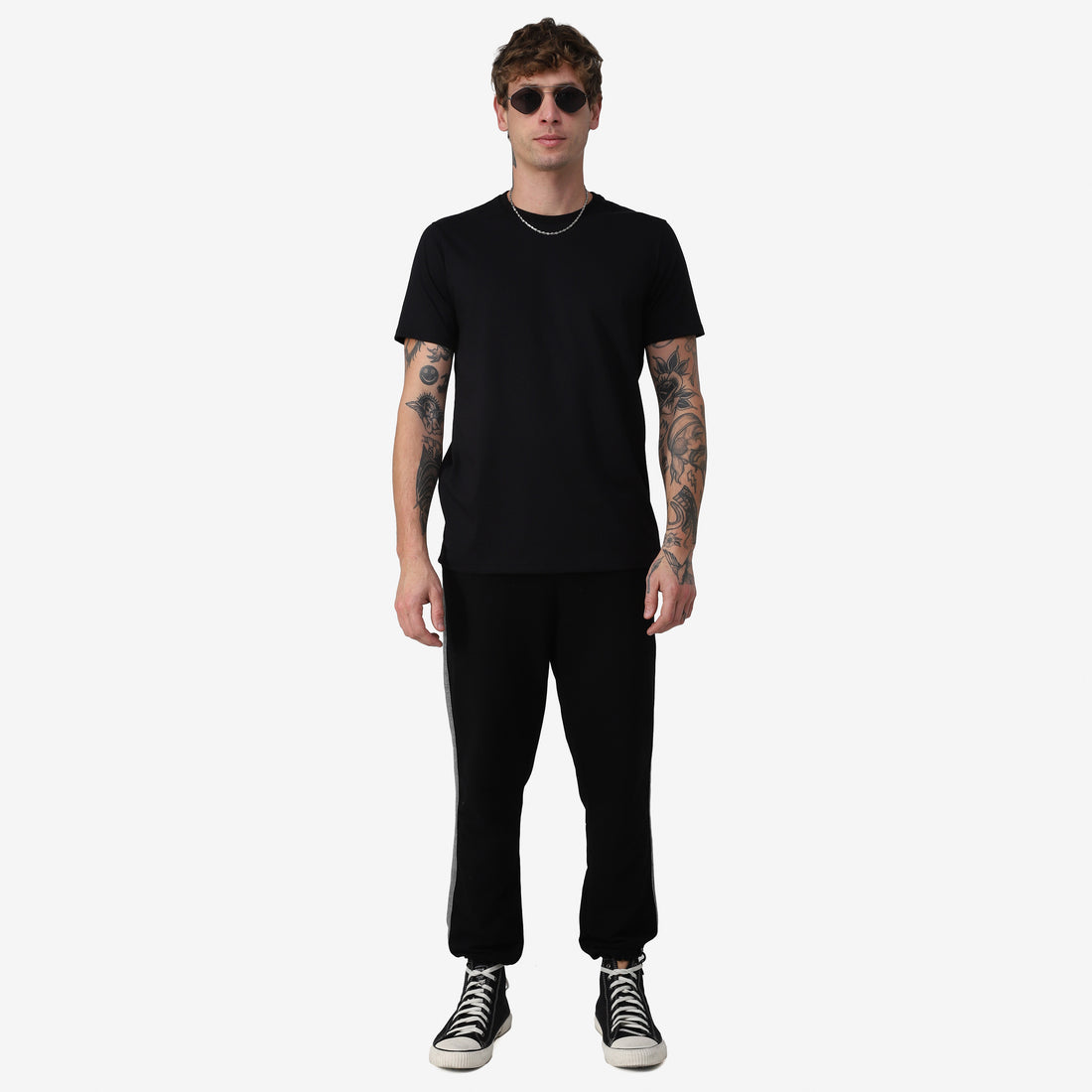 Camiseta Básica - Preto