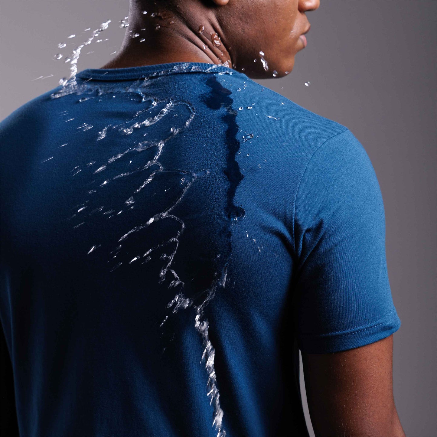 Tech T-shirt NoLiquid - Azul Mediterrâneo