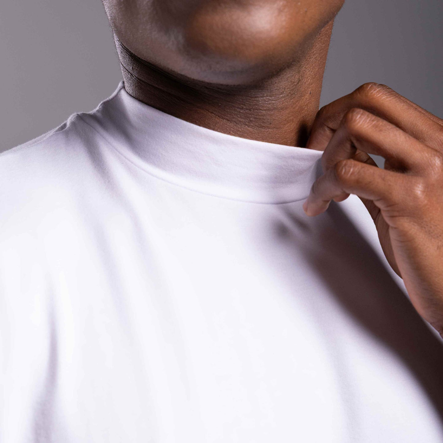 Tech T-Shirt Comfort Anti Odor Gola Alta Masculina - Branco