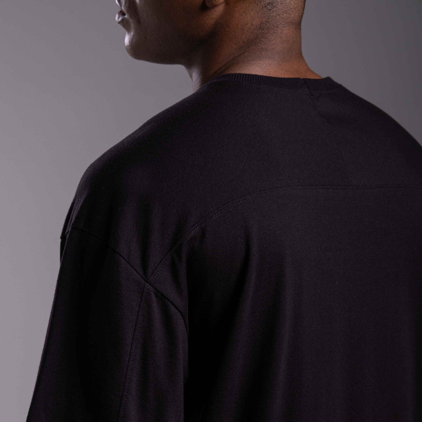 Tech T-Shirt Air Oversized Recorte Masculina - Preto