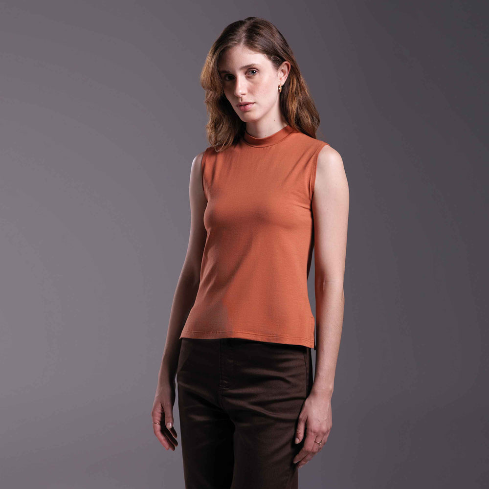 Regata Tech Anti Odor Gola Alta Feminina - Ferrugem