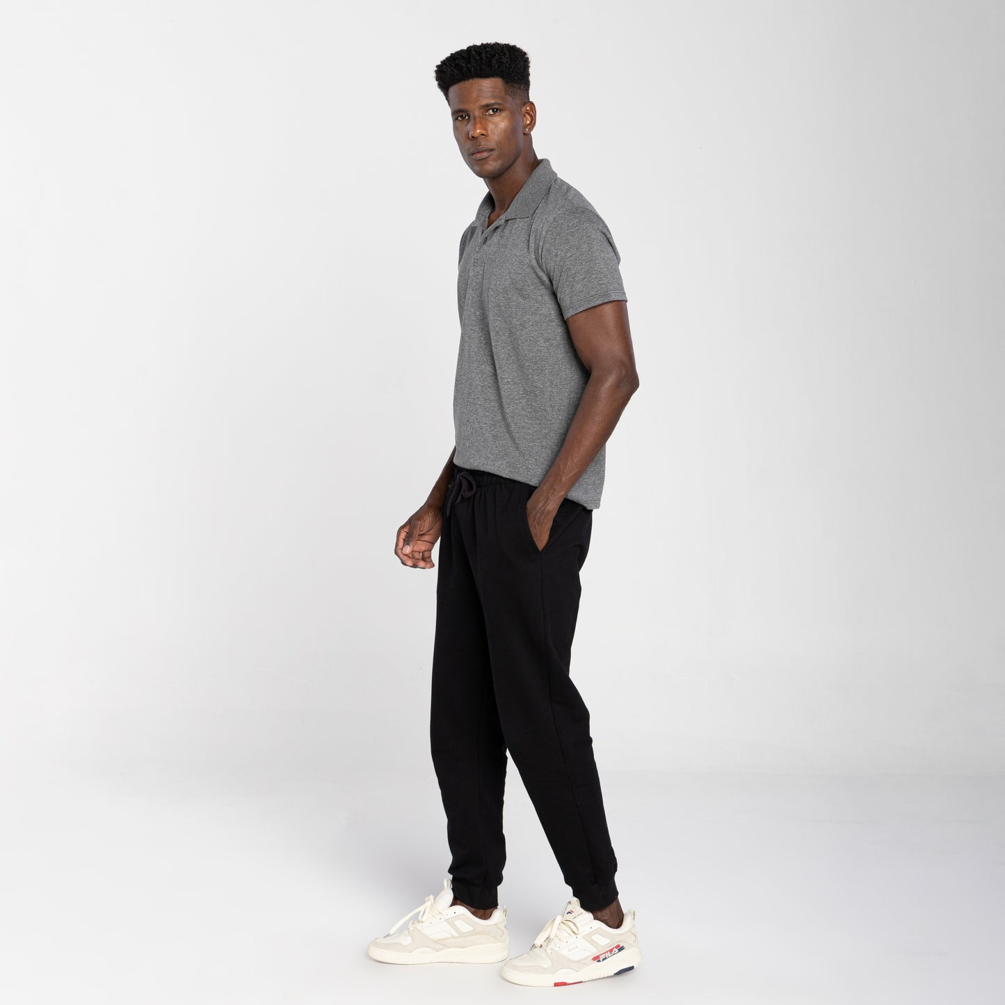 Calça Jogger Moletom Tech Impermeável - Preto