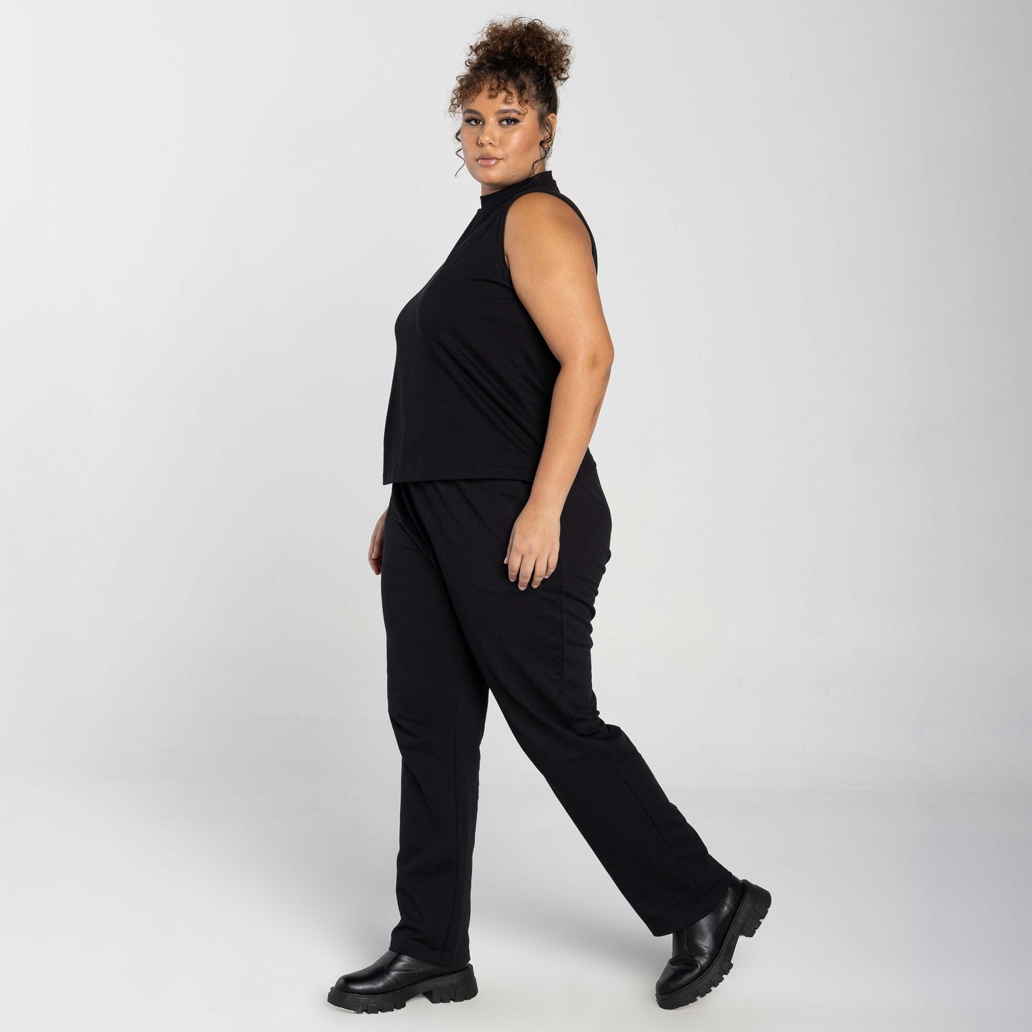 Regata Tech Anti Odor Gola Alta Plus Feminina - Preto