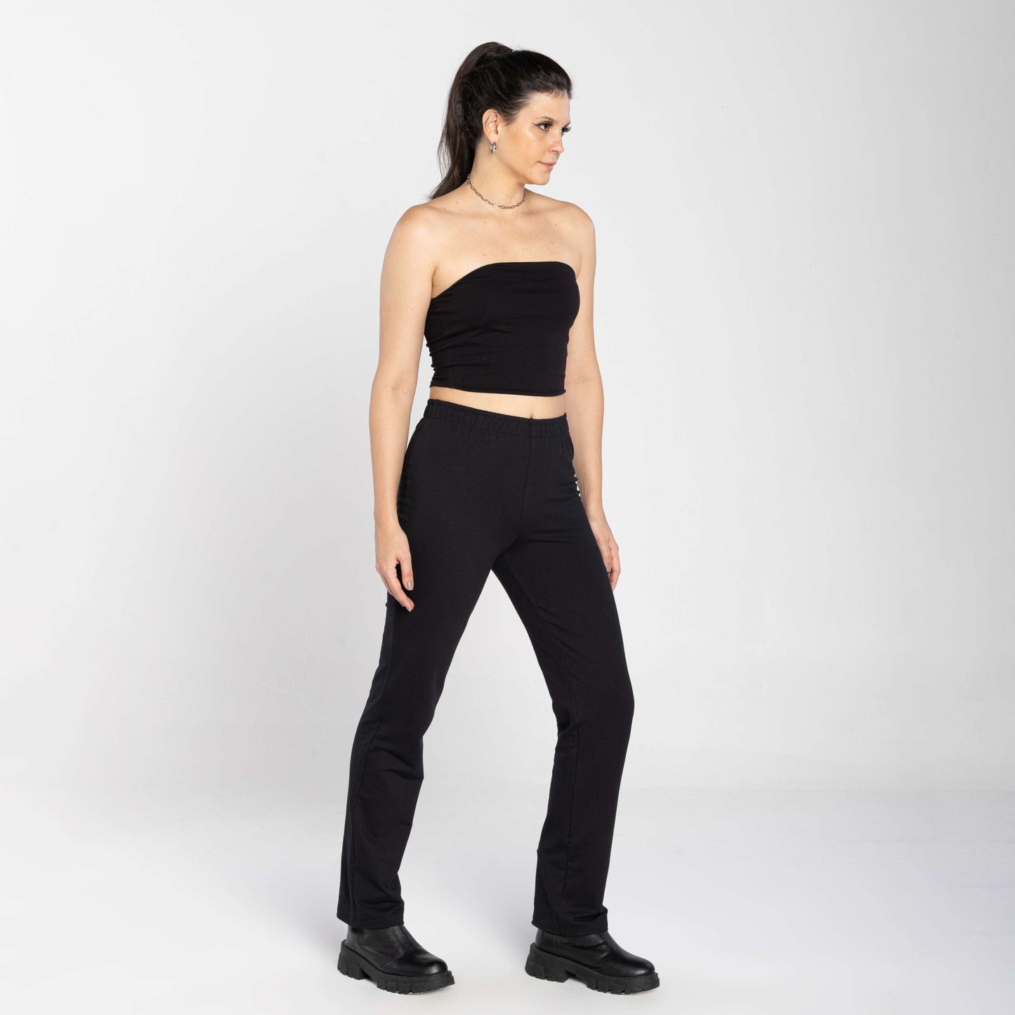 Calça Reta Comfort Tech Impermeável Feminina - Preto