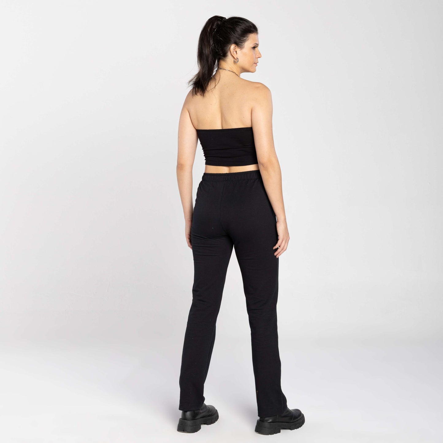 Calça Reta Comfort Tech Impermeável Feminina - Preto
