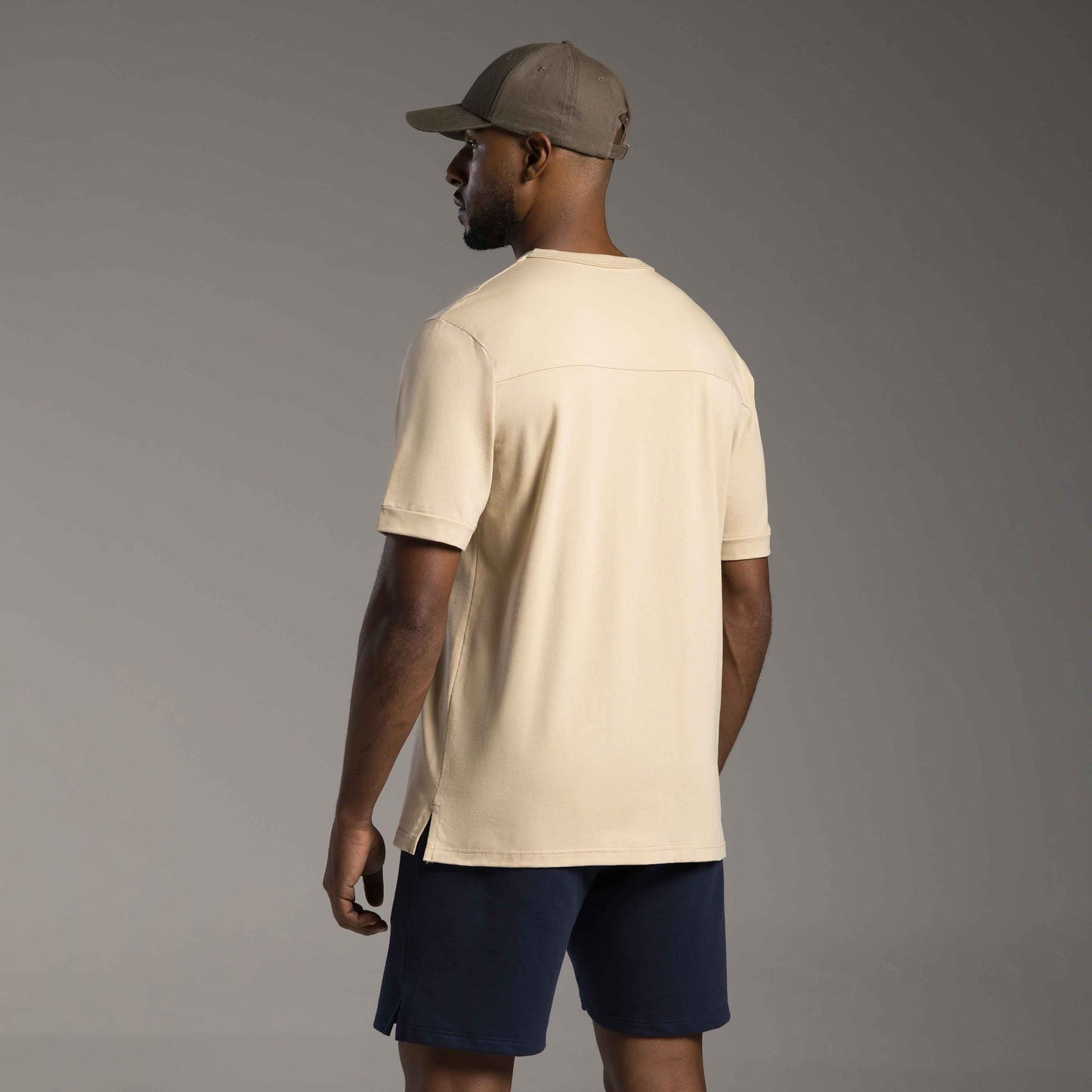 Tech T-Shirt Comfort Anti Odor Barra Aplicada Masculina - Bege Avelã