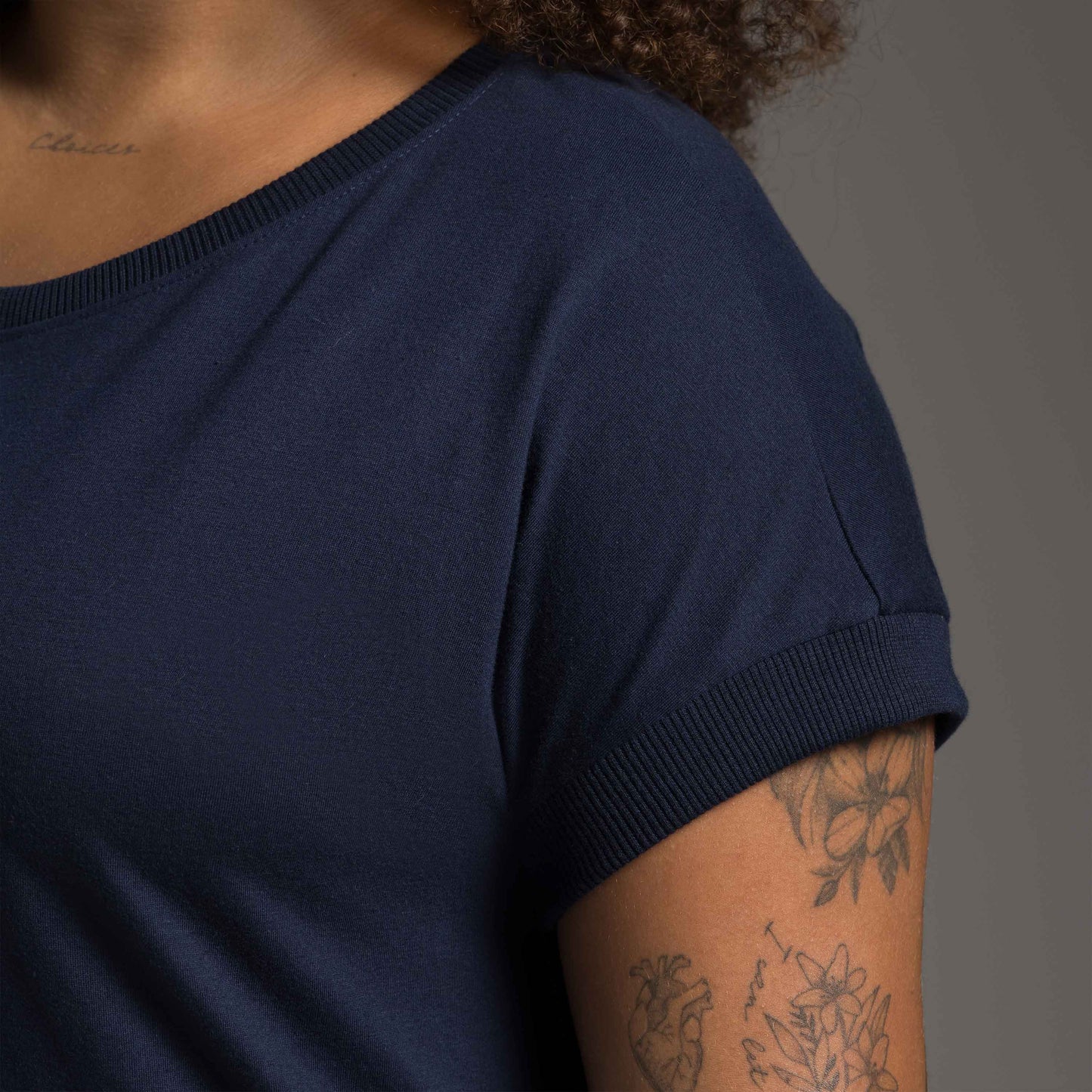 Vestido Midi Tech Air Plus - Azul Marinho