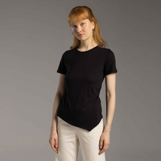 Tech T-Shirt Air Assimétrica Feminina - Preto