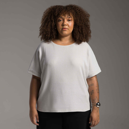Blusa Tech Cropped Waffle Anti Odor Plus Feminina - Cinza  Granizo