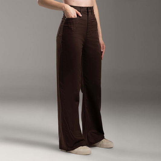 Calça Wide Tech Flex Feminina - Marrom