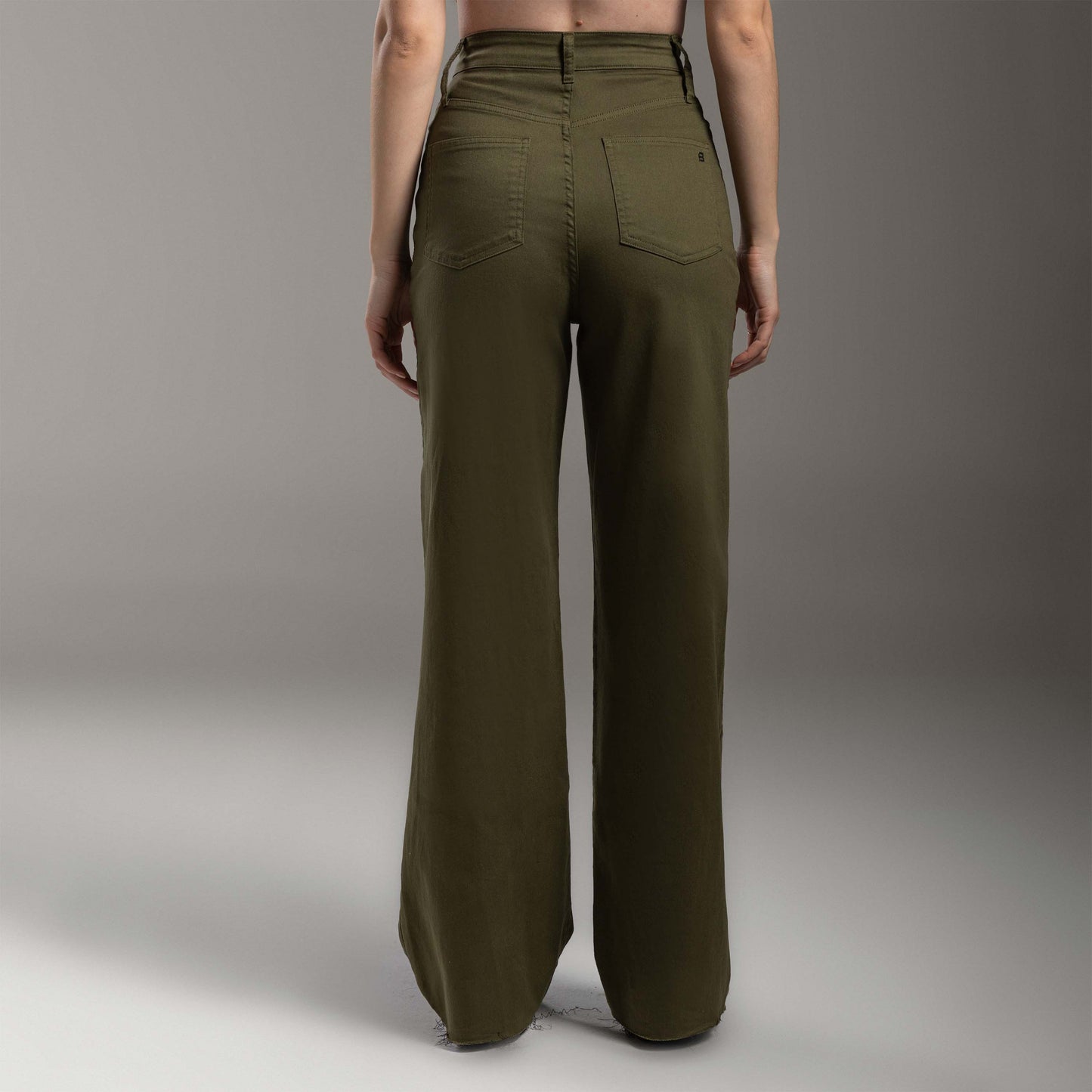 Calça Wide Tech Flex Feminina - Verde Carvalho