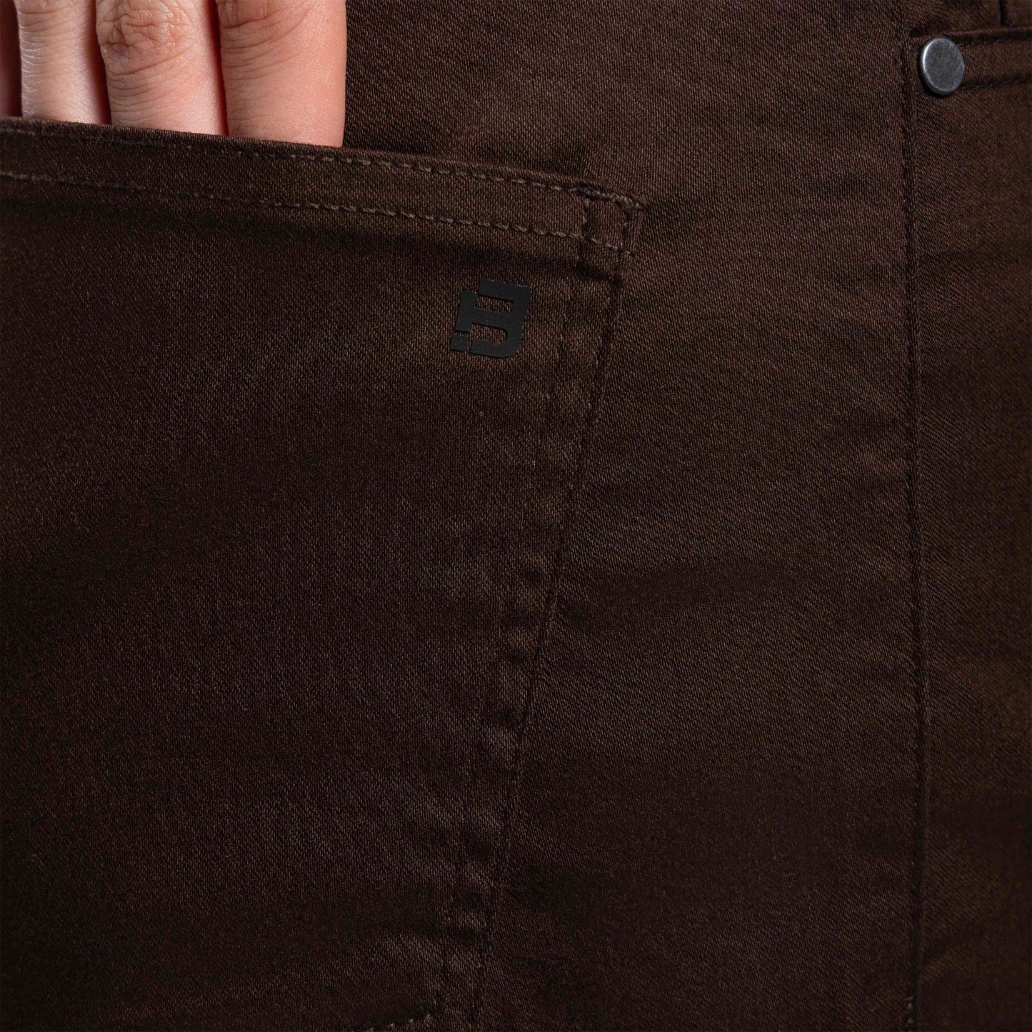 Shorts Tech Flex Feminino - Marrom