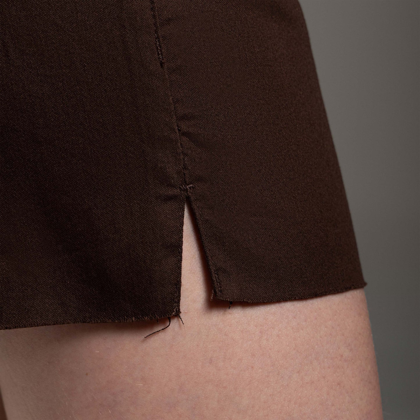 Shorts Tech Flex Feminino - Marrom