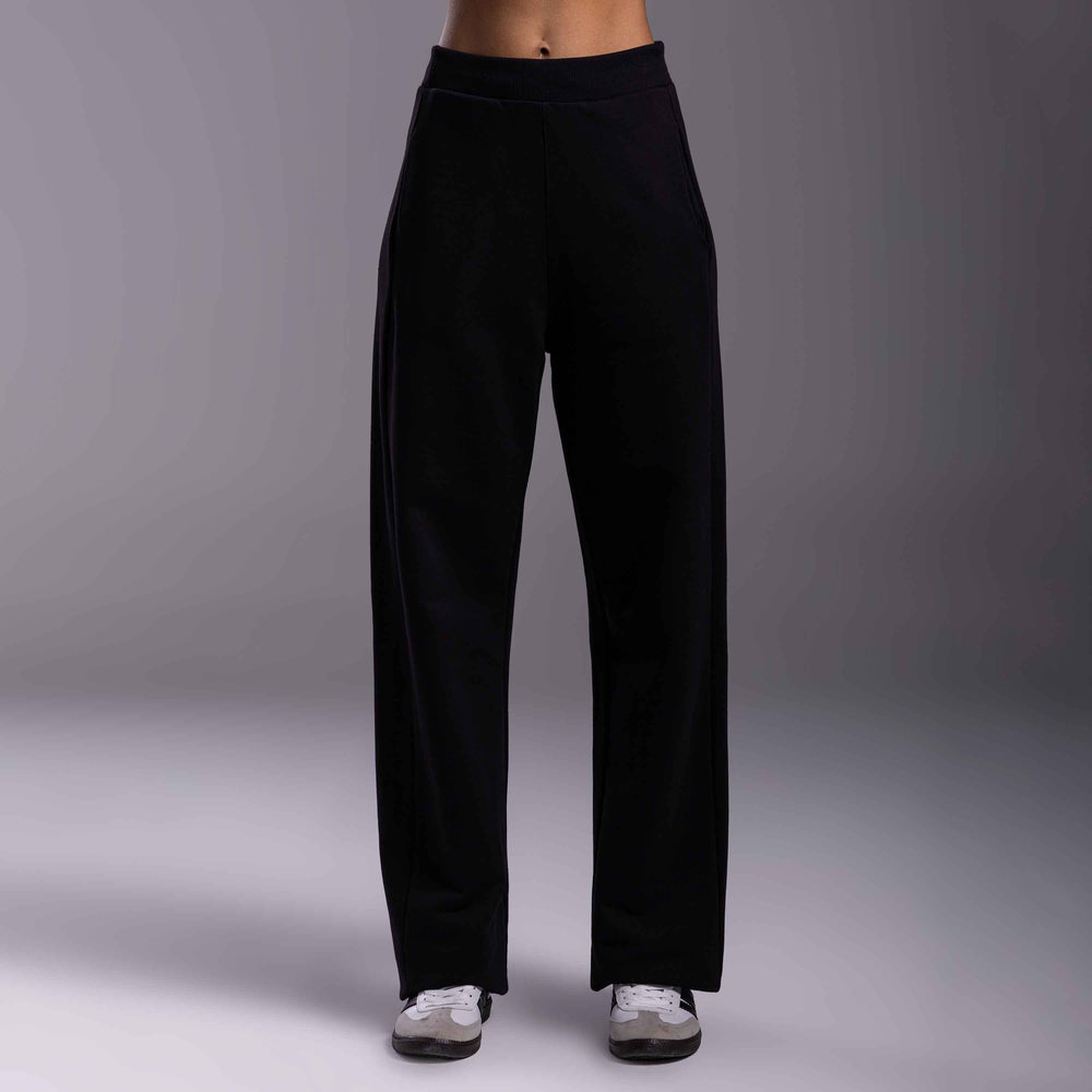 Calça Reta Moletom Tech NoLiquid Feminina - Preto