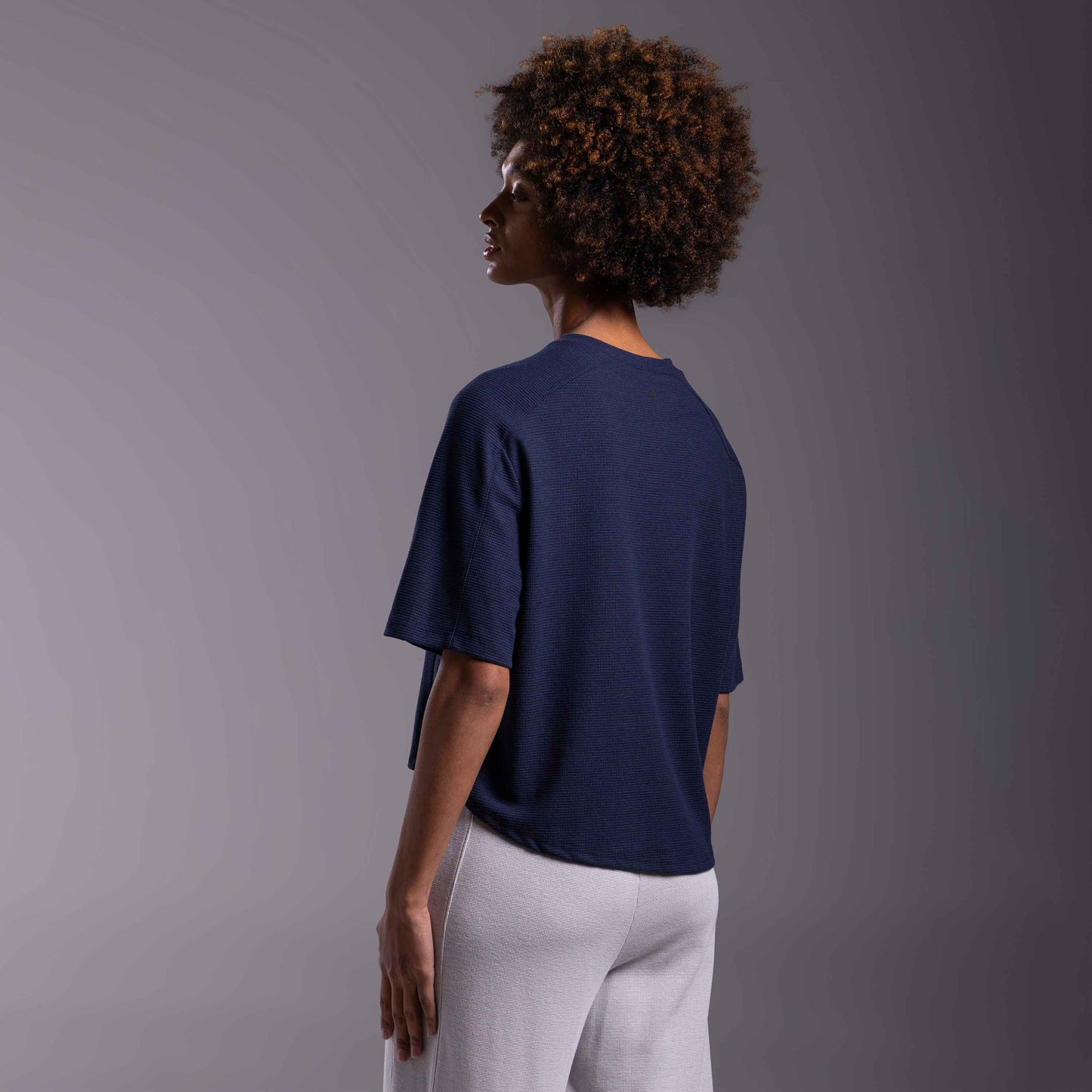 Tech T-Shirt Textura Anti Odor Feminina - Azul Marinho