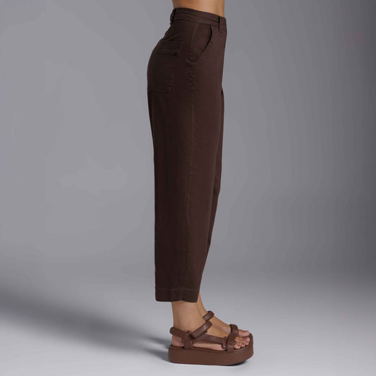 Calça Barrel Tech Flex Feminina - Marrom