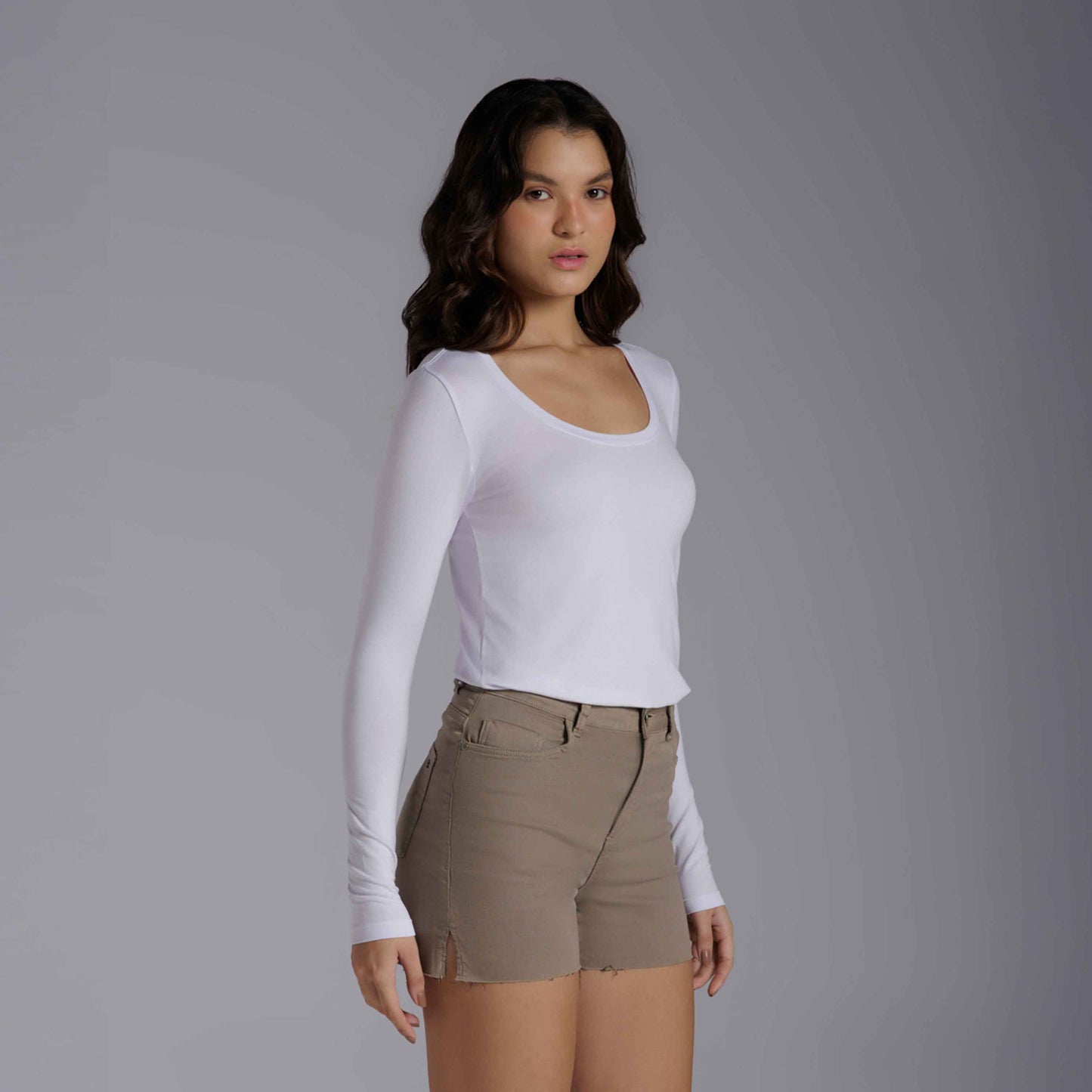 Camiseta Modal Gola U Manga Longa Feminina | Travel Collection - Branco