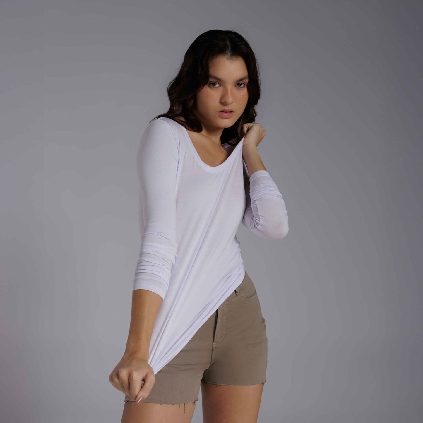 Camiseta Modal Gola U Manga Longa Feminina | Travel Collection - Branco