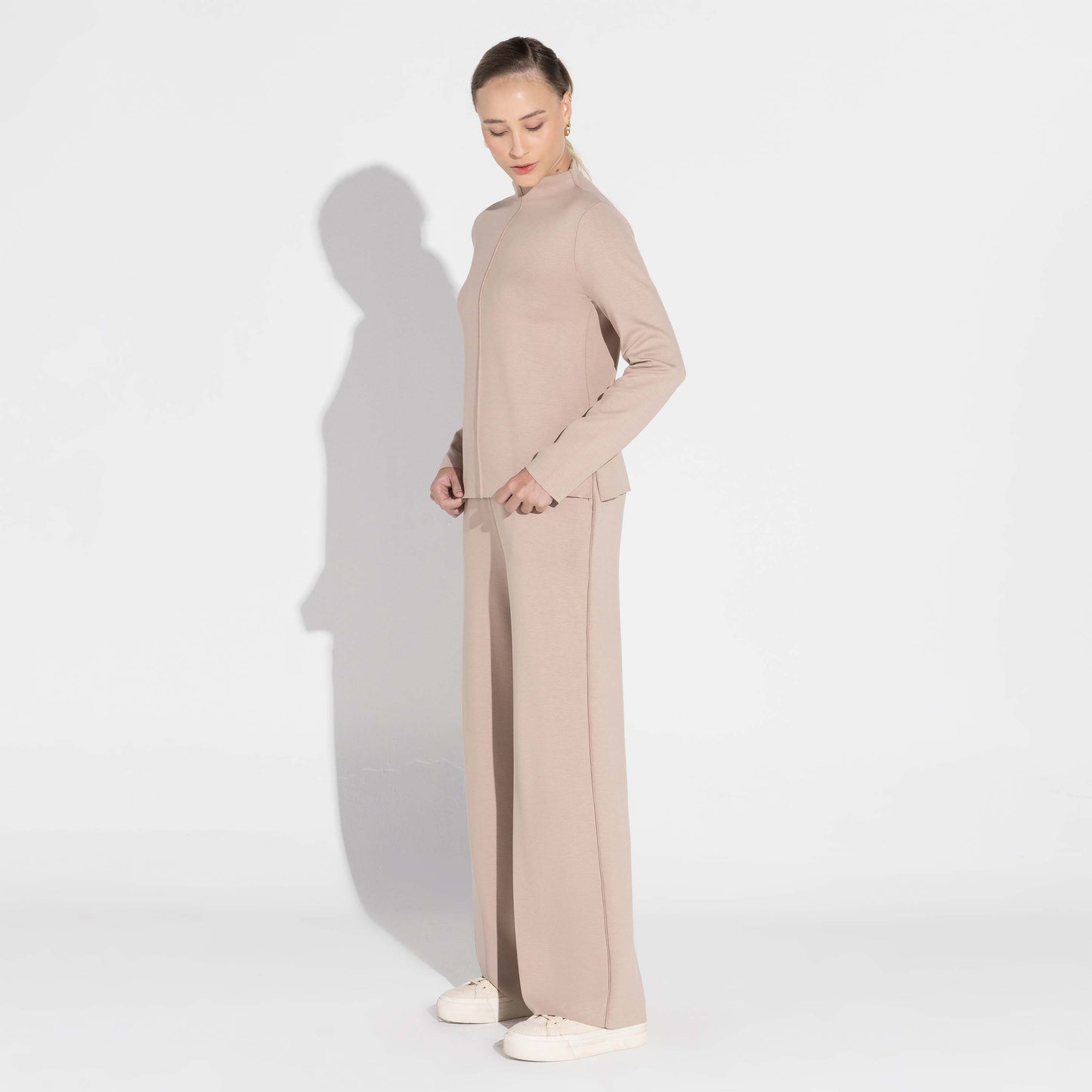 Blusa Dense Viscose Manga Longa Feminina - Bege Amêndoa