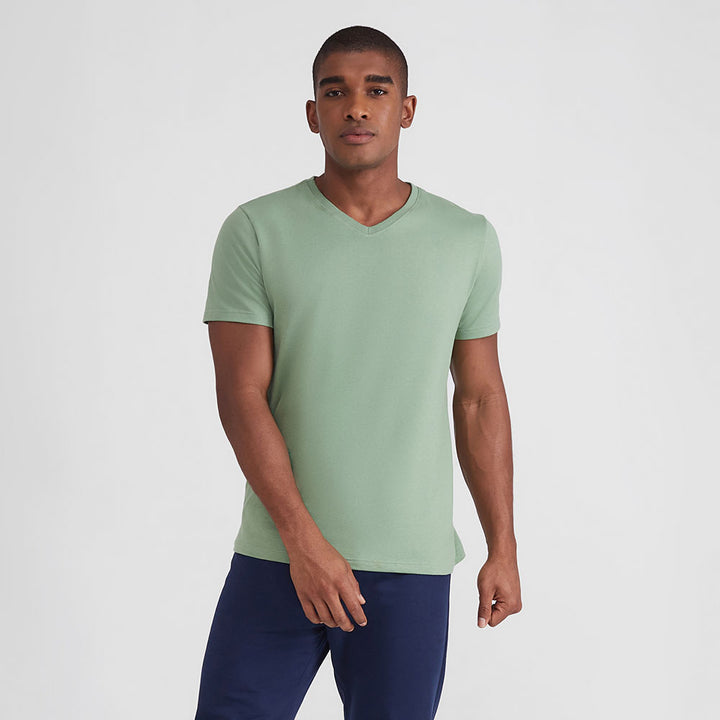 Camiseta Básica Gola V Masculina - Verde Jade