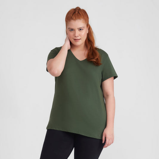 Camiseta Básica Gola V Plus Feminina - Verde Selva