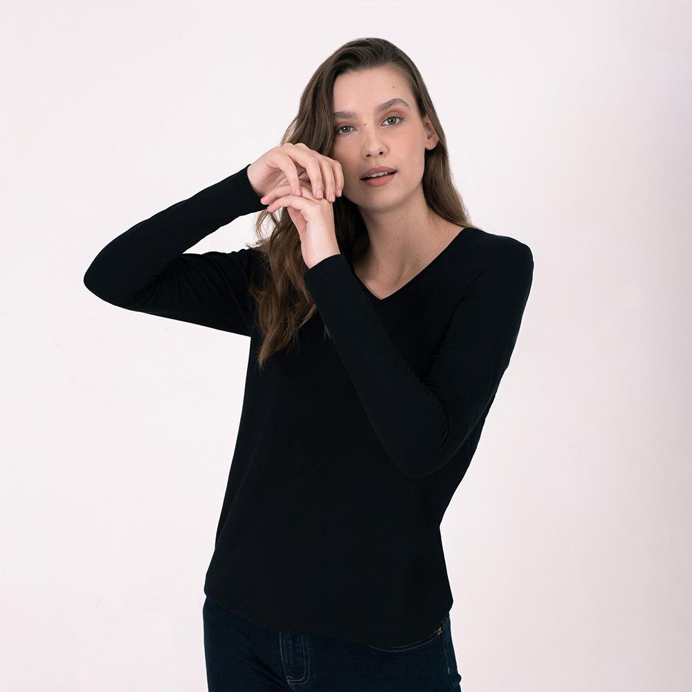 Camiseta Básica Manga Longa Gola V Feminina - Preto