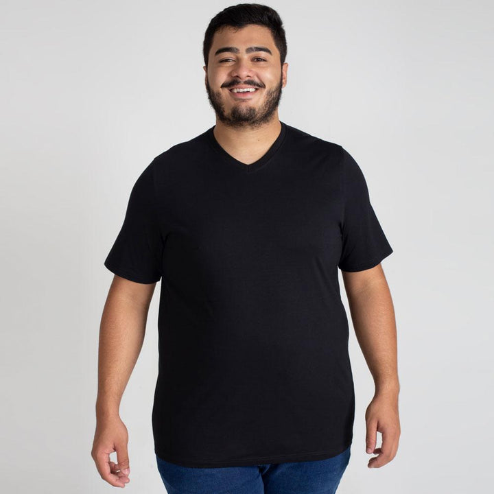 Camiseta Básica Gola V Plus Size Masculina - Preto